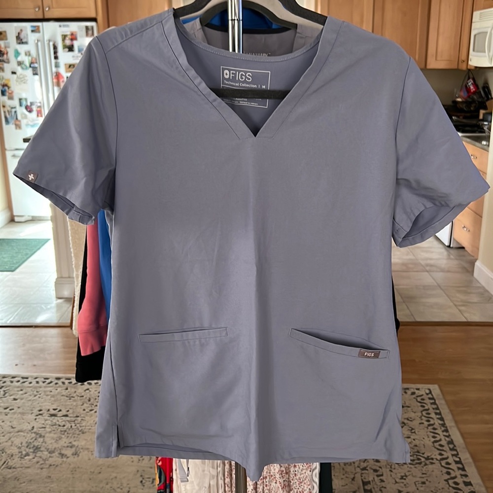 Womens Figs matching top and jogger bottom size medium grey/blue
